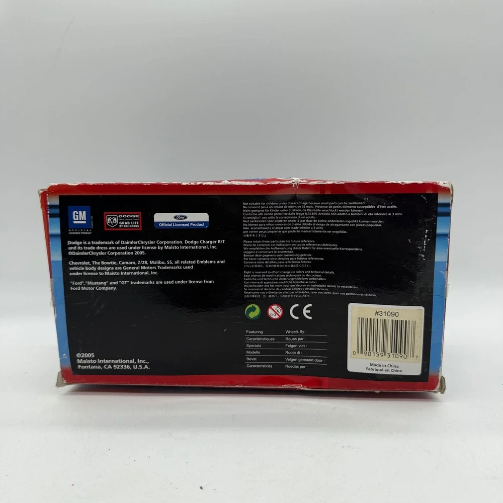 Maisto 31090 Pro Rodz 1:24 Scale 1965 Chevrolet Malibu SS 2005 Diecast Metal Car